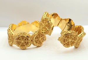 Venta al por mayor 24K chapado en oro de latón inoxidable brazaletes de alta calidad elegante joyería de moda pulseras - Product Image 2
