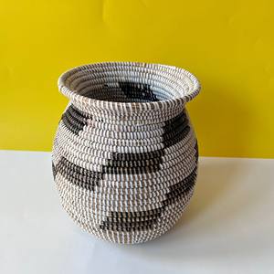 Jarrón de paja hecho a mano, accesorios de decoración de interior, jarrones de moda, nuevo diseño moderno - Product Image 5