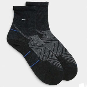 OEM Unisex Rendimiento Calcetines para correr Malla transpirable Calcetines para correr de larga distancia Acolchado Antideslizante Logotipo personalizado Equipo deportivo - Product Image 3