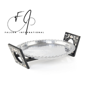 ถาดสแตนเลสลายนูนพร้อมขาตั้งไม้พร้อมแผ่นรองจานทะเลฝังมุกสำหรับเสิร์ฟของหวานและช็อคโกแลต - Product Image 4