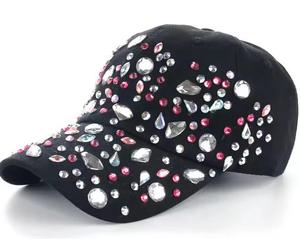 Gorra de camionero de gamuza con diamantes de imitación brillantes logotipos bordados completos personalizados de alta calidad en la malla - Product Image 1