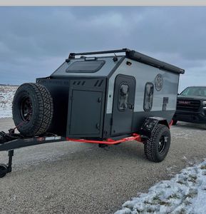 Compre Mini Caravana/Remolque Camper de Aluminio para Camping y Viajes Todoterreno al Aire Libre, Remolque RV Versátil - Product Image 3