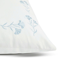 Parures de lit en satin de coton personnalisées en gros, fleurs turquoise brodées, housse de couette et taies d'oreiller pour la maison, l'hôtel, le mariage