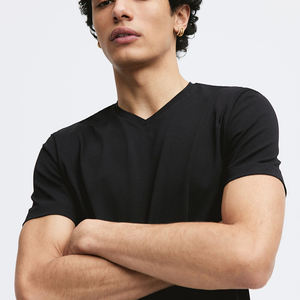 Vêtements fabriqués sur mesure de qualité supérieure T Shirt Pakistan avec logo brodé personnalisé et impression vierge Polyester/coton pour hommes - Product Image 3