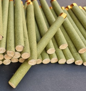 Rouleaux de papier de chanvre américain brun roulé à la main Tubes joliment roulés à la main en vrac Fourniture d'usine Meilleur prix pointes de bois et de verre - Product Image 3