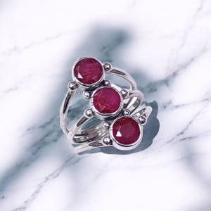 Bague triple en argent sterling 925 avec trois pierres précieuses naturelles pour femmes, bijoux fins, tendance, à porter tous les jours, design unique - Product Image 5