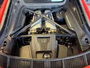 รถออดี้ R8 V10 คูเป้ ปี 2017 สภาพใช้งานมาแล้ว - Product Image 5