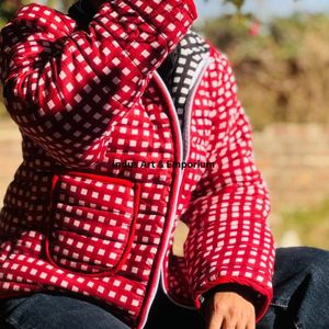Veste bomber en coton matelassé à fleurs, faite à la main en Inde, brodée à la main, col montant classique, unisexe, réversible, manteau d'hiver - Product Image 2