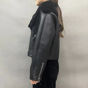 Nuevo Abrigo de Piel de Oveja Personalizado de Moda de Invierno para Mujer, Chaqueta Corta de Cuero con Pelaje - Product Image 1