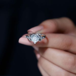 Anillo de compromiso de oro celta solitario en forma de corazón, Plata de Ley 925 - Product Image 3