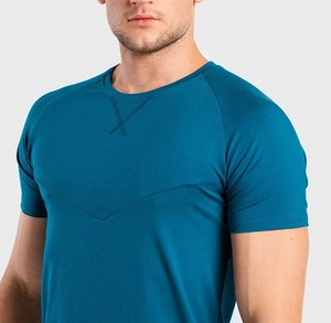 Personnalisé Premium Polyester/Coton Toile vierge Unisexe Coupe ajustée T-Shirt pour homme Séchage rapide Respirant Caractéristiques de haute qualité Intérieur des terres - Product Image 3