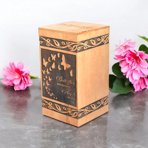 กล่องใส่เถ้ากระดูกสำหรับผู้ใหญ่กล่องใส่เถ้ากระดูกทำจากไม้บีชรูปผีเสื้อแกะสลัก - Product Image 4