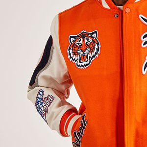 Tendance broderie personnalisée nouvelle mode en gros Lettermen College veste de baseball pour hommes avec tissu et matériau en duvet - Product Image 5