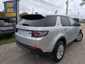 Land Rover Discovery Sport SE AWD SE 4 portes SUV 2019 - Véhicules d'occasion en promotion - Product Image 4