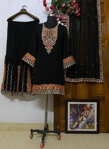 Ensemble haut-palazzo de qualité supérieure, haut en georgette lourd avec un palazzo magnifiquement brodé et un dupatta entièrement cousu - Product Image 3