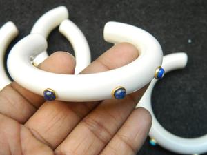 กำไลข้อมือเรซิน2025มาใหม่กำไลข้อมือเรซิ่นสีงาช้างพร้อมกำไลอัญมณีหลายแบบทำมือ - Product Image 6