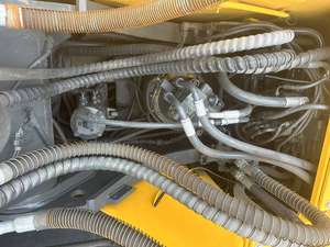 Excavatrice Volvo EW170BLC d'occasion en excellent état avec moteur et composants de roulement principaux à vendre - Product Image 2