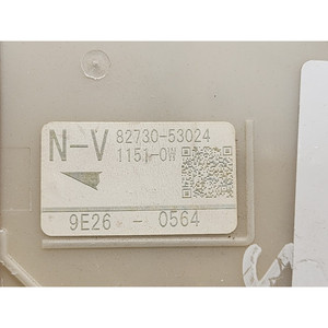 Porte-fusibles et unité de commande électronique (ECU) pour Lexus série IS (350) 8273053024 2ADFHV diesel 2231 (05>13) - Product Image 4