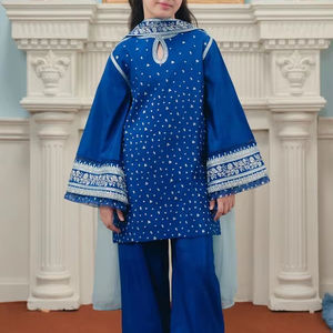 Charmant Lehenga Choli traditionnel pakistanais pour filles, brodé, en tissu acrylique, style formel, multifonctionnel pour les fêtes - Product Image 1