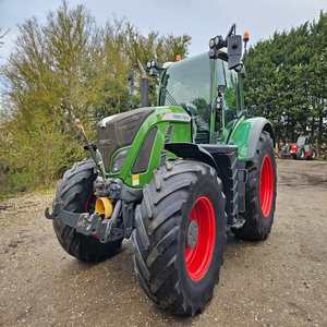 Tractor Agrícola Fendtt de 140HP Usado en Buen Estado, 4WD/2WD con Bomba, Motor y Caja de Cambios para Granja - Product Image 5