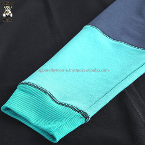 Sweats à capuche modernes pour hommes, au look élégant et en tissu respirant, idéaux pour les tenues décontractées et les looks streetwear. - Product Image 5