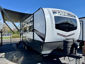 Nouvelle caravane de luxe pour le camping en plein air, les voyages et les loisirs, en acier et aluminium, capacité de charge de 4650 kg, pour 4 à 6 personnes - Product Image 2