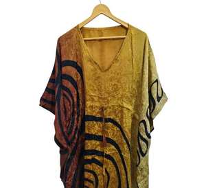 Kimono de Sari de Seda Reciclada Vintage Indio, Talla Grande, Sexy, Estampado Floral, Largo, Hecho a Mano, Ropa de Dormir de Verano - Product Image 2