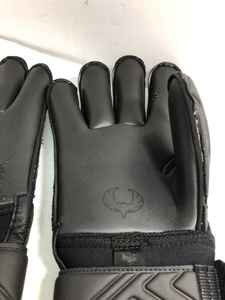 ถุงมือผู้รักษาประตูหนังพรีเมี่ยมปรับแต่งได้ - Product Image 4