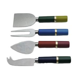Ensemble de fromages de qualité supérieure, vaisselle en métal, ustensiles de cuisine pour les mariages, manche en bois avec un design attrayant en résine, ensemble de fromages de 3 pièces - Product Image 4