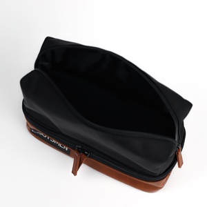 Sac de toilette en nylon de qualité supérieure, à fermeture éclair, tendance, avec logo personnalisé, taille et couleur personnalisables, réutilisable, pour le rangement de cosmétiques en voyage - Product Image 4