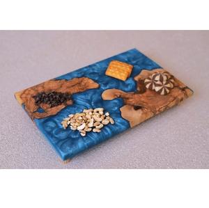 Tabla de Cortar Funcional de Resina y Madera, Hecha con Madera de Acacia y Madera de Mango para Cortar y Servir - Product Image 1