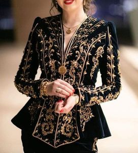 VESTIDO DE KARAKOU CON BORDADO DE ZARI EN CHAQUETA AZUL MARINO CON CUENTAS DE CRISTAL EMBELLECIDAS, PIEDRA, TRABAJO DE DABKA = 2024 - Product Image 1