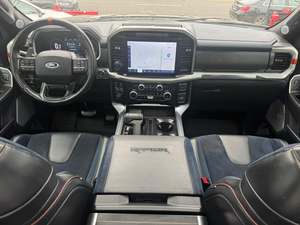 Usado, 2024, F-150 Raptor de Ford, Volante a la Izquierda, Super Crew, 4WD, Paquete de Carretera, Paquete de Remolque, Sistema de Navegación, Control Remoto - Product Image 2