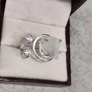 Anillo de Plata de Ley 925 con Piedra Lunar Arcoíris Natural, Ajustable, Regalo de Navidad, Joyería Hecha a Mano para Mujer - Product Image 5