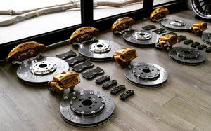 Freins en céramique de carbone pour Mercedes-Benz W167 W177 W190 W205 W206 W213 W217 W222 W223 X253 W290 W292 W463 W464 X243 N293 R232 - Product Image 5