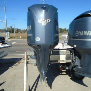 Motor marino fuera de borda de 350hp, usado en buen estado, con pocas horas de uso. - Product Image 1