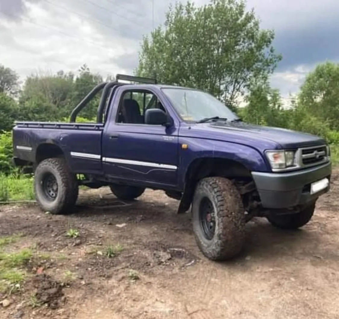 Kullanılan ve yeni Toyota Hilux dizel pickup 4x4 yeni arabalar ikinci el araba satılık çiftlik Raod Toyota hilux