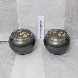 โกศสัตว์เลี้ยงโลหะ Odyssey พร้อมสลักรอยเท้าสีทอง |   โกศเผาศพสัตว์เลี้ยงขายส่งจากโรงงานโดยตรง - Product Image 5