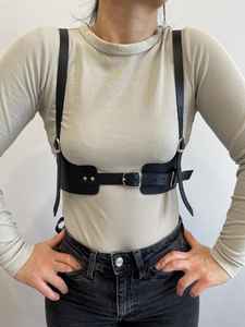 Ceinture de harnais de poitrine en cuir véritable noir accessoire de corps gothique réglable LWH-0060 - Product Image 4