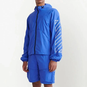 Pantalones cortos cortavientos de 2 piezas personalizados para hombre y chaqueta con capucha chándal reflectante con cremallera conjunto de ropa de calle de nailon - Product Image 5