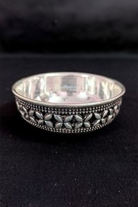 Large Durable Stainless Steel Decorative Chocolate Bowl for Party Centerpiece Display Eco-friendly Dining Table <b>Highlight</b> - Product Image 2