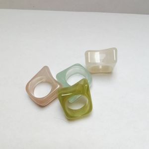 Bagues en résine au design imperméable très attrayant, qualité admirable, fonctions, à porter pour les fêtes, bagues en résine au design luxueux, produit - Product Image 2