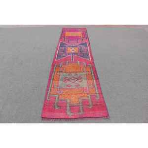 Alfombra turca de 2.8x11.6 pies, alfombra vintage, alfombra de lana con lunares rojos y naranjas - Product Image 1