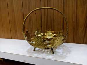 Cesta de Metal de Latón de Primera Calidad, de Grado Alimenticio, con Diseño de Frutas para Uso en la Cocina - Product Image 3