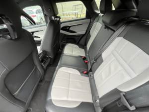 Land Rover Range Rover Evoque R-Dynamic S 2023 Usado en Buen Estado - Product Image 5