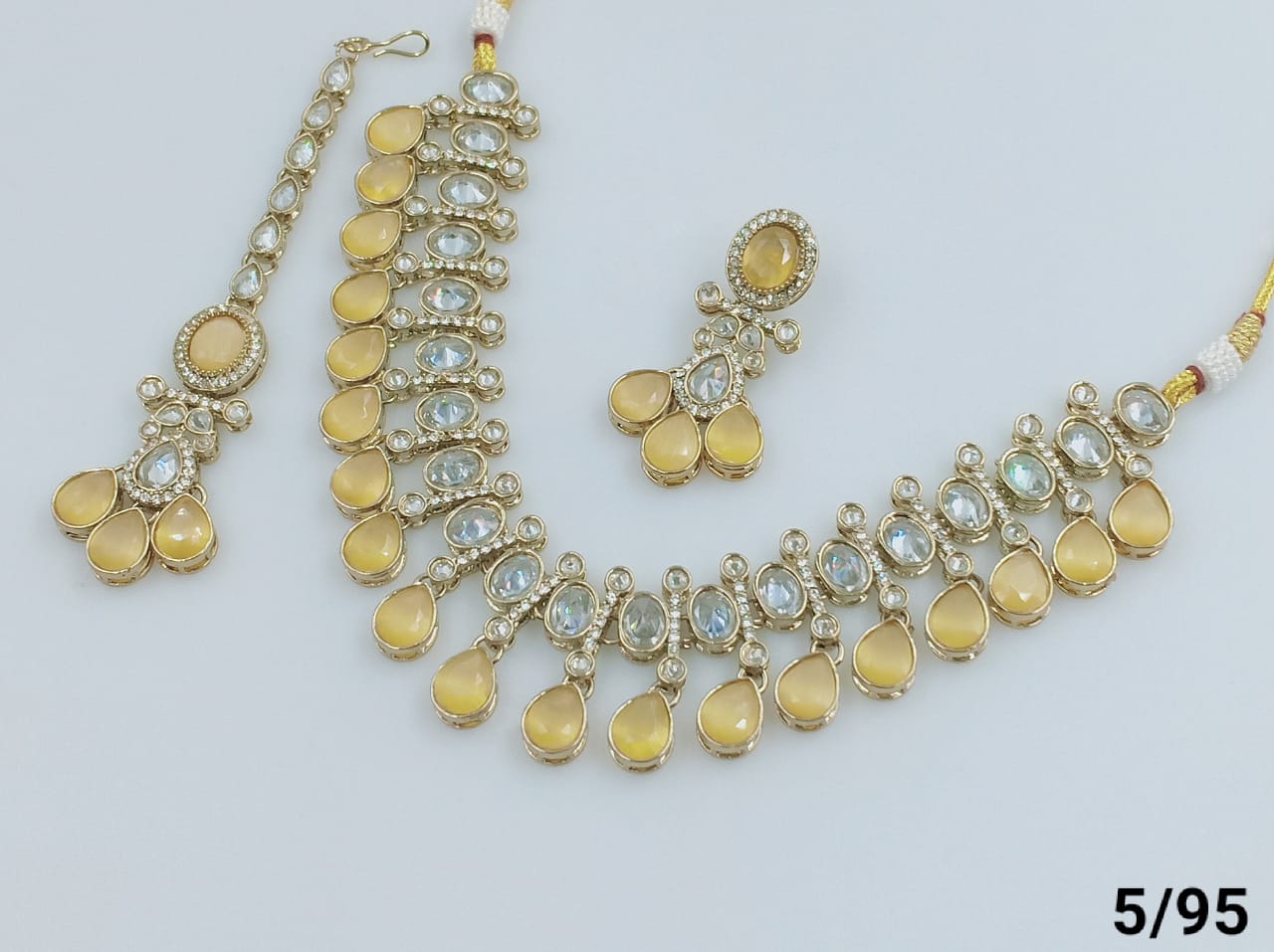Jaune