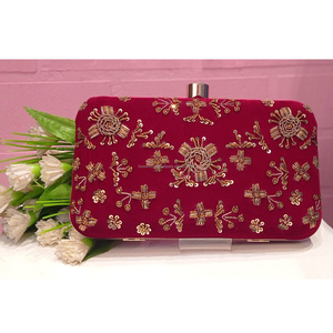 Sacs à main de soirée tendance style européen Sacs à main pour dames avec broderie perlée Sacs de soirée pour mariages et fêtes - Product Image 1