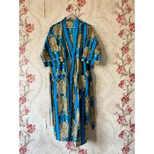 Robe en coton faite main motif tigre, taille unique XS-XL, col en V, manches courtes, à nouer, sexy, pour soirée d'été, longueur genou, volants, loisirs, club - Product Image 1
