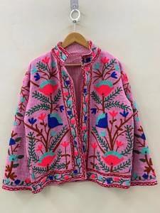 Tissu TNT rose Suzani Floral brodé Suzani Veste brodée TNT Manteau Suzani Manteau Vêtements d'extérieur - Product Image 4