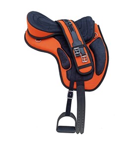 Freemax Selle de dressage légère style western en Cordura, sans arceau, avec accastillage SS et harnais en cuir véritable - Product Image 1